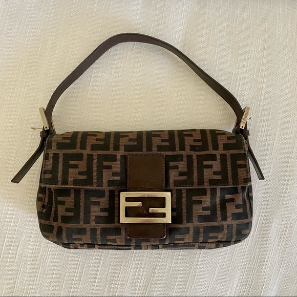 Fendi Zucca Baguette - Picture 10 of 10